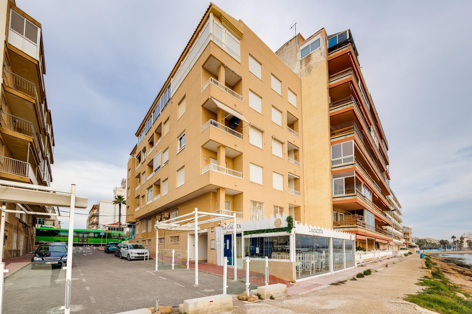 Wiederverkauf - Wohnung -
Torrevieja - Playa de los Naufragos