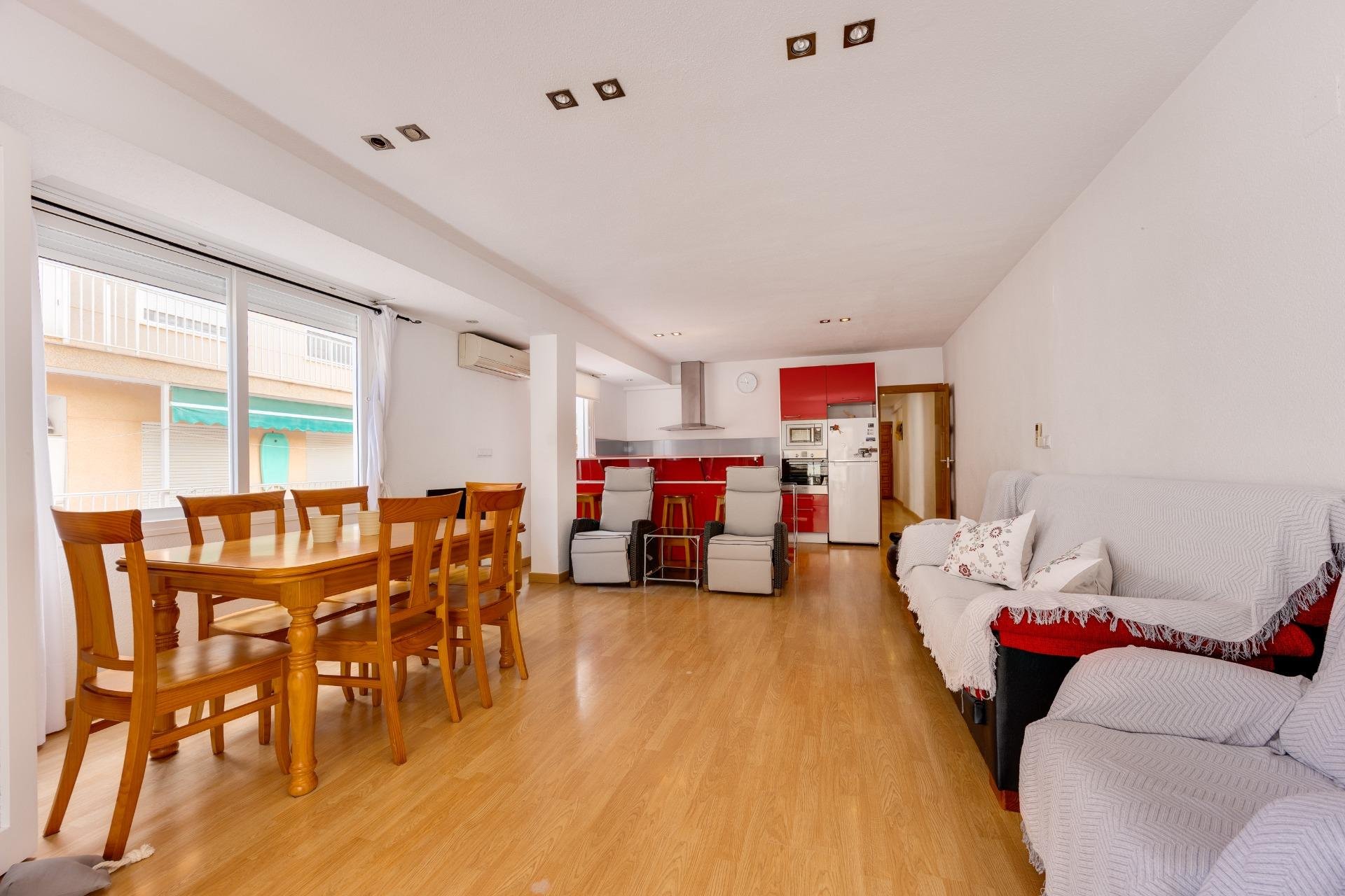 Wiederverkauf - Wohnung -
Torrevieja - Playa de los Naufragos