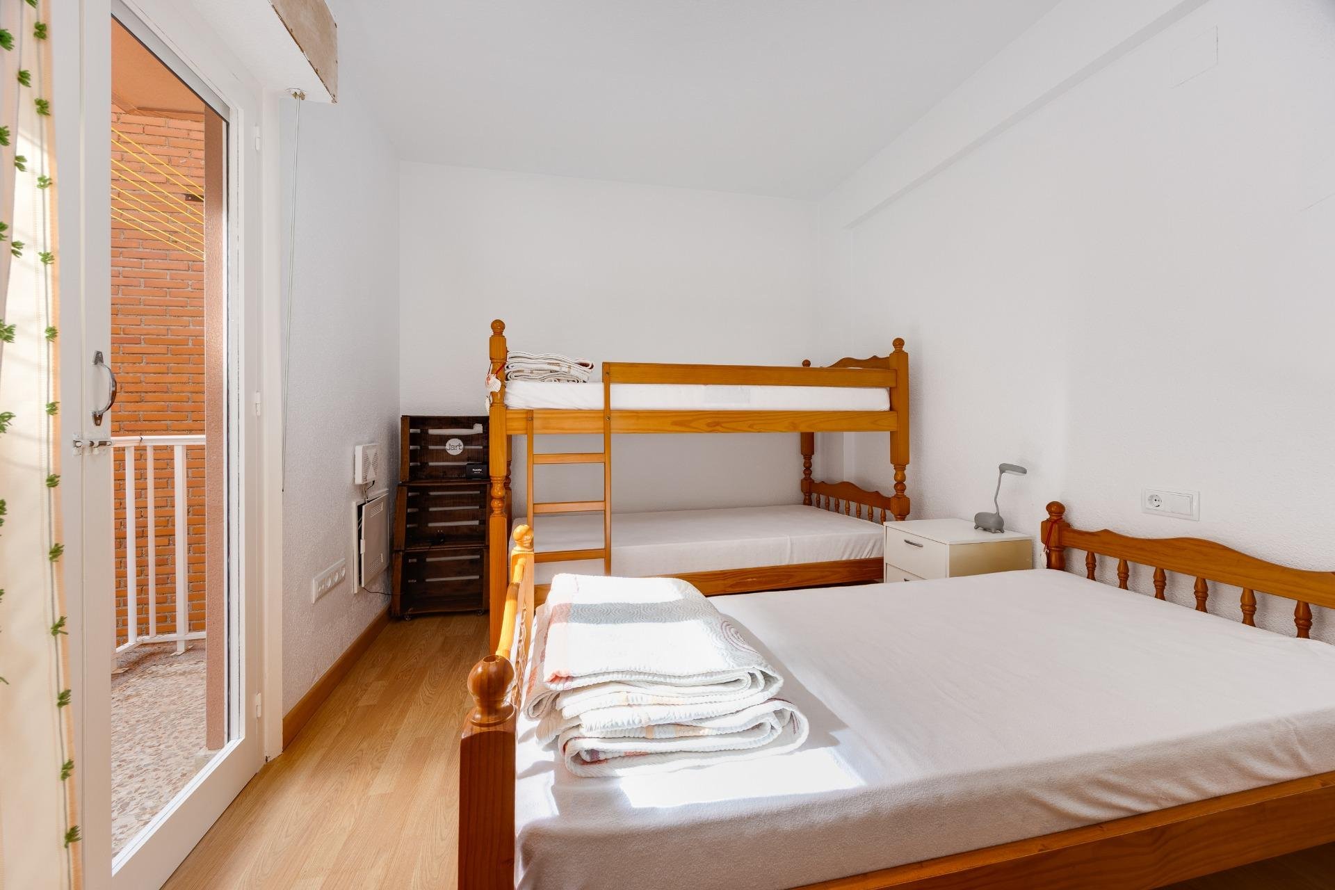 Wiederverkauf - Wohnung -
Torrevieja - Playa de los Naufragos