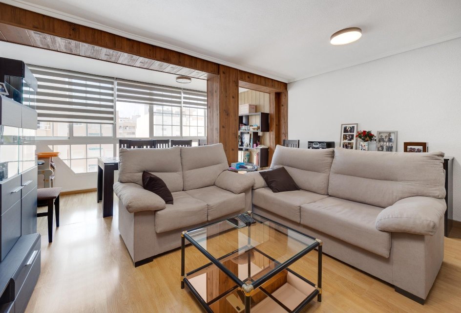 Wiederverkauf - Wohnung -
Torrevieja - Playa del Cura