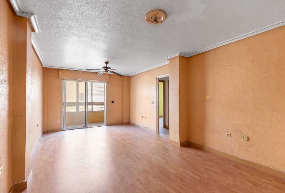 Wiederverkauf - Wohnung -
Torrevieja - Playa del Cura