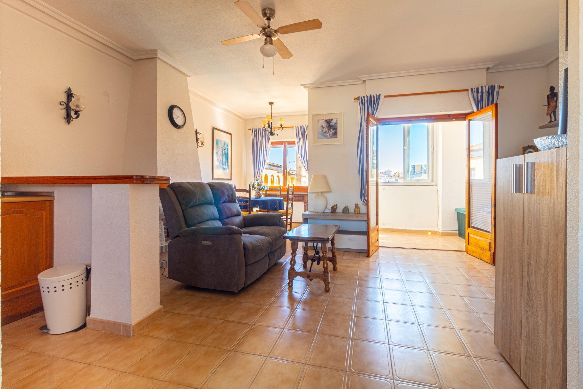 Wiederverkauf - Wohnung -
Torrevieja - Punta Prima