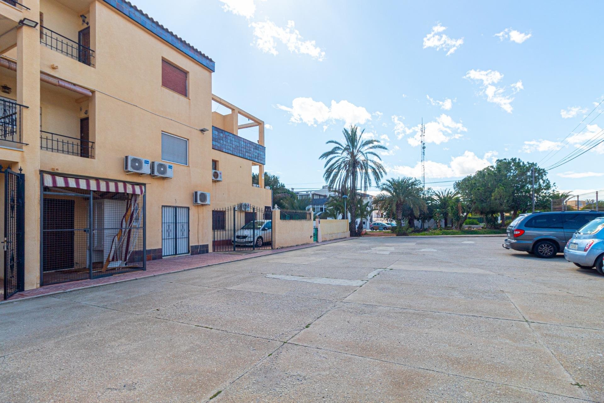 Wiederverkauf - Wohnung -
Torrevieja - Punta Prima