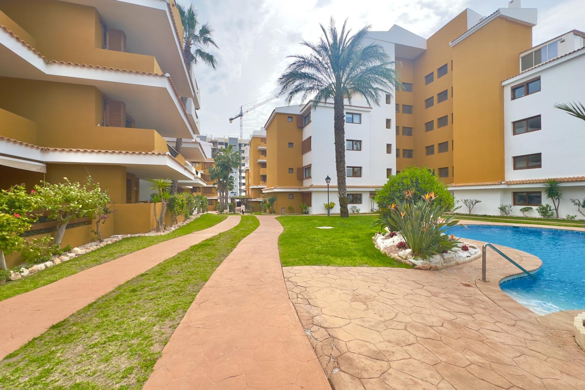 Wiederverkauf - Wohnung -
Torrevieja - Punta Prima