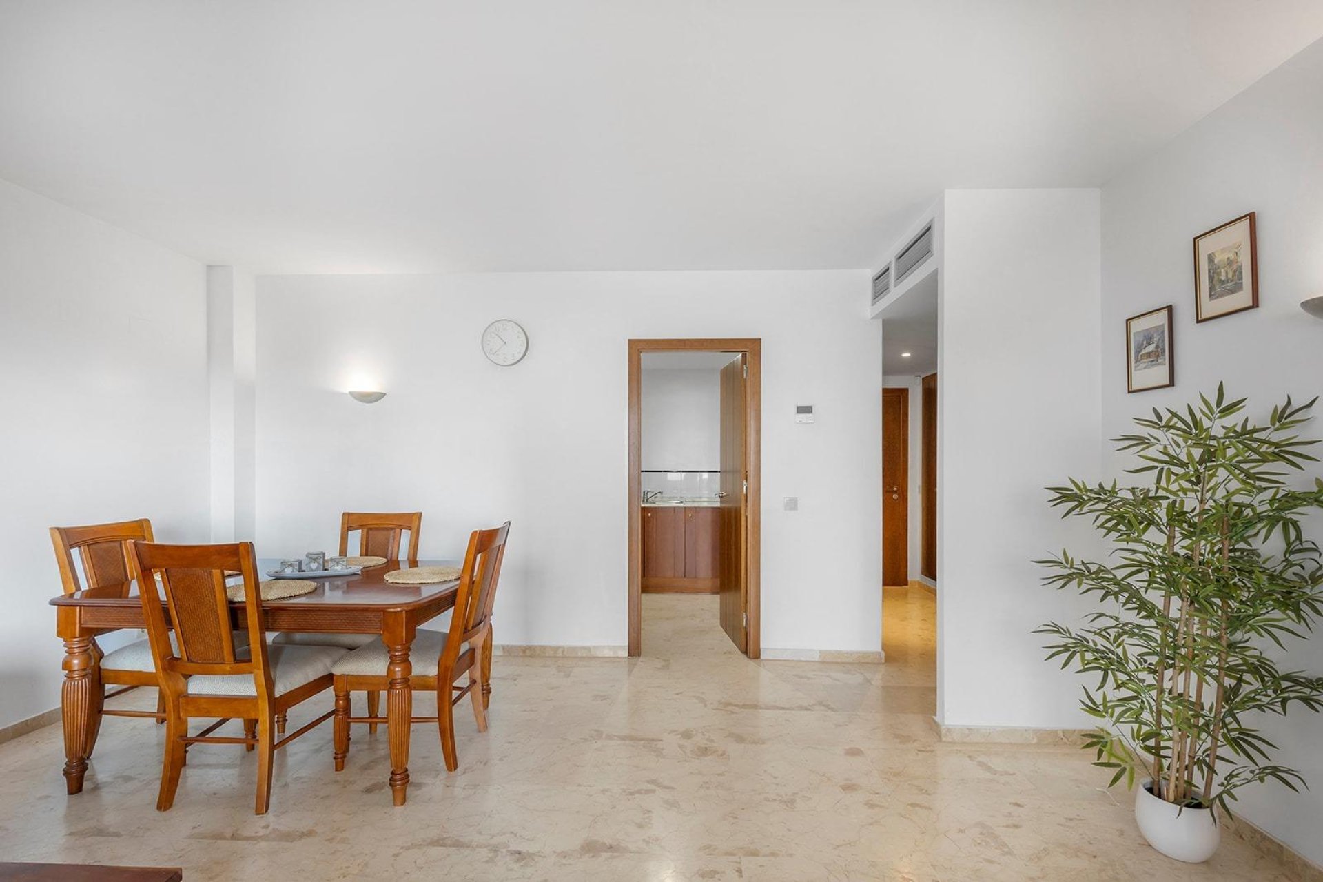 Wiederverkauf - Wohnung -
Torrevieja - Punta prima