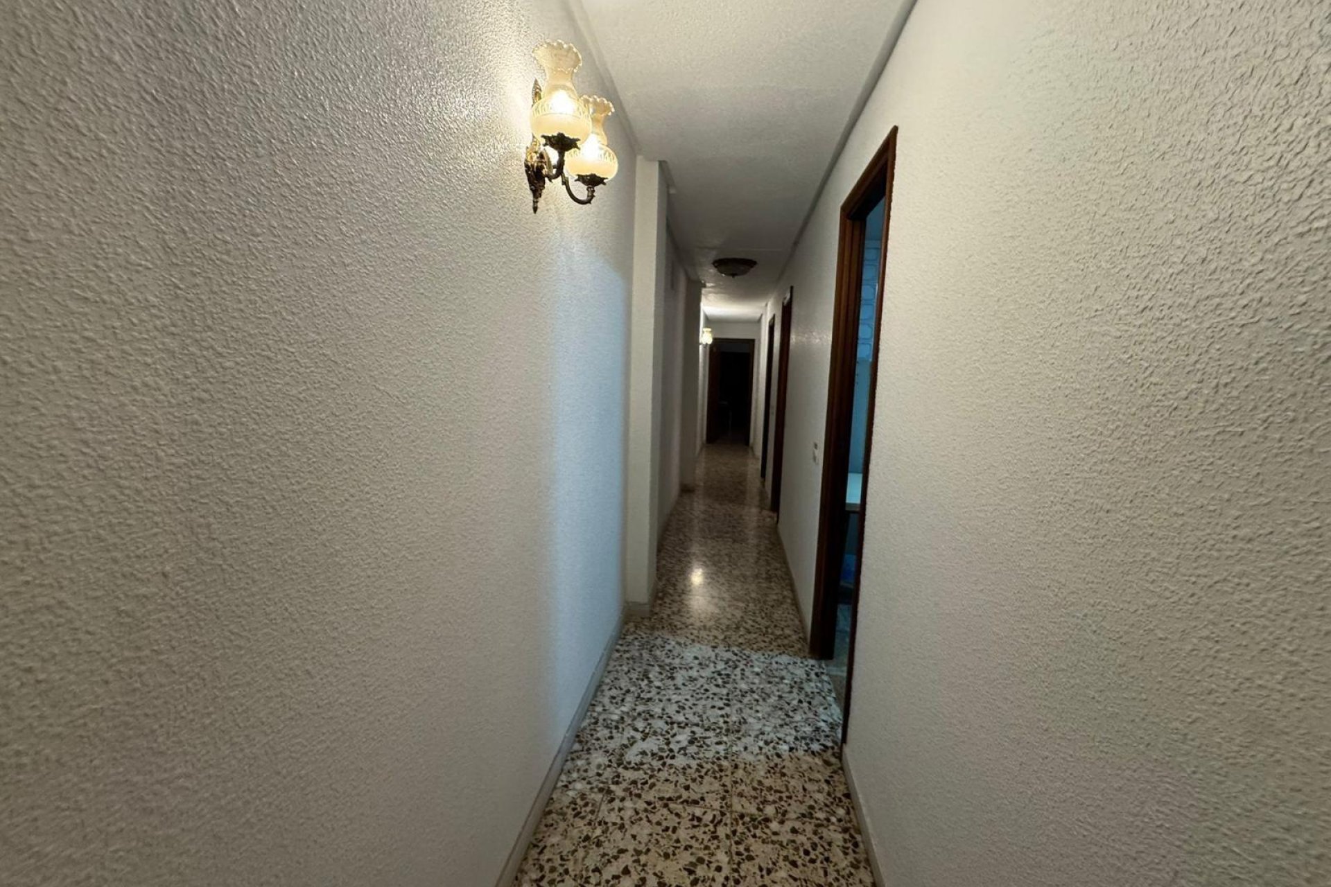 Wiederverkauf - Wohnung -
Torrevieja - torrevieja