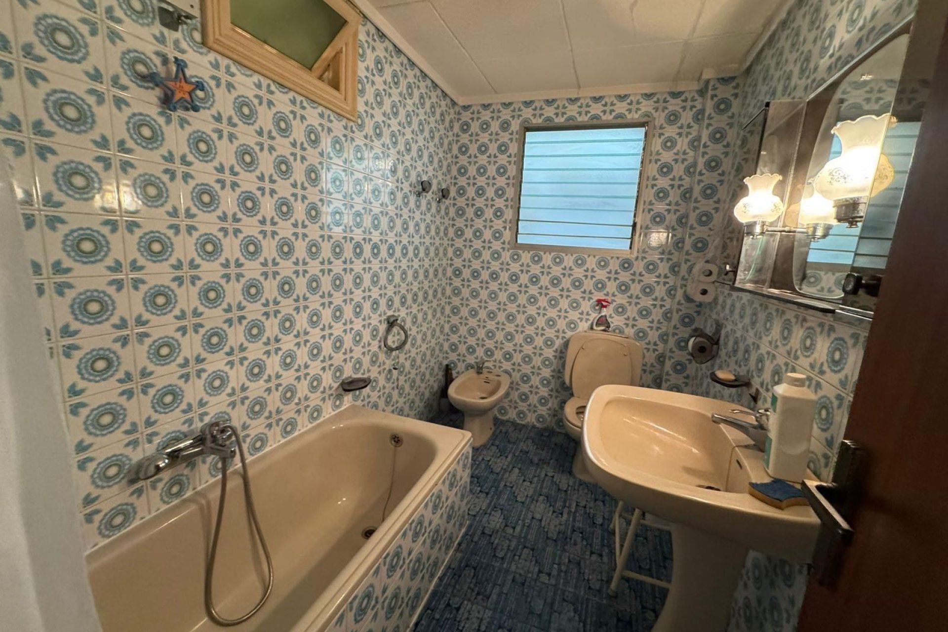 Wiederverkauf - Wohnung -
Torrevieja - torrevieja