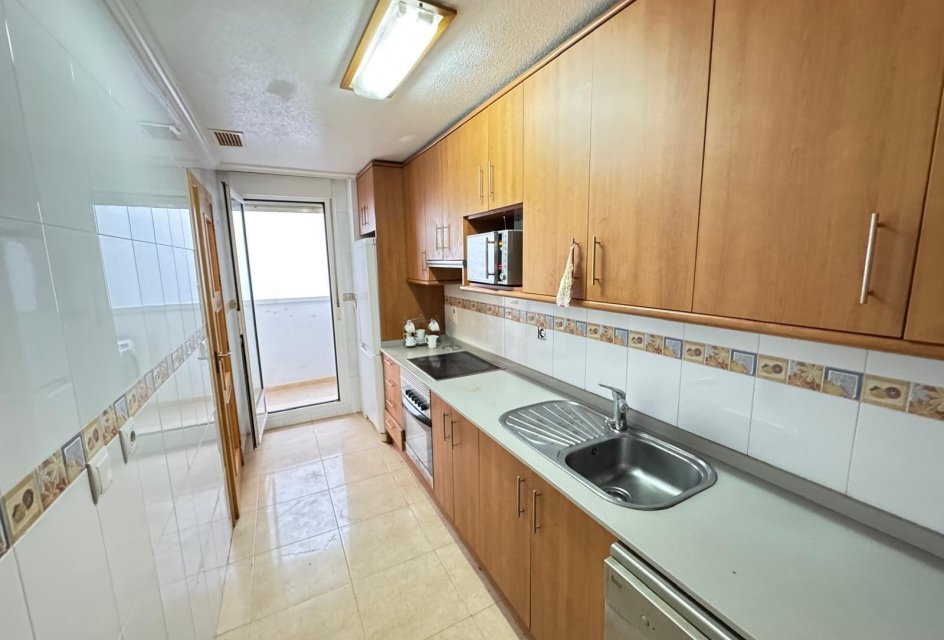 Wiederverkauf - Wohnung -
Torrevieja - torrevieja