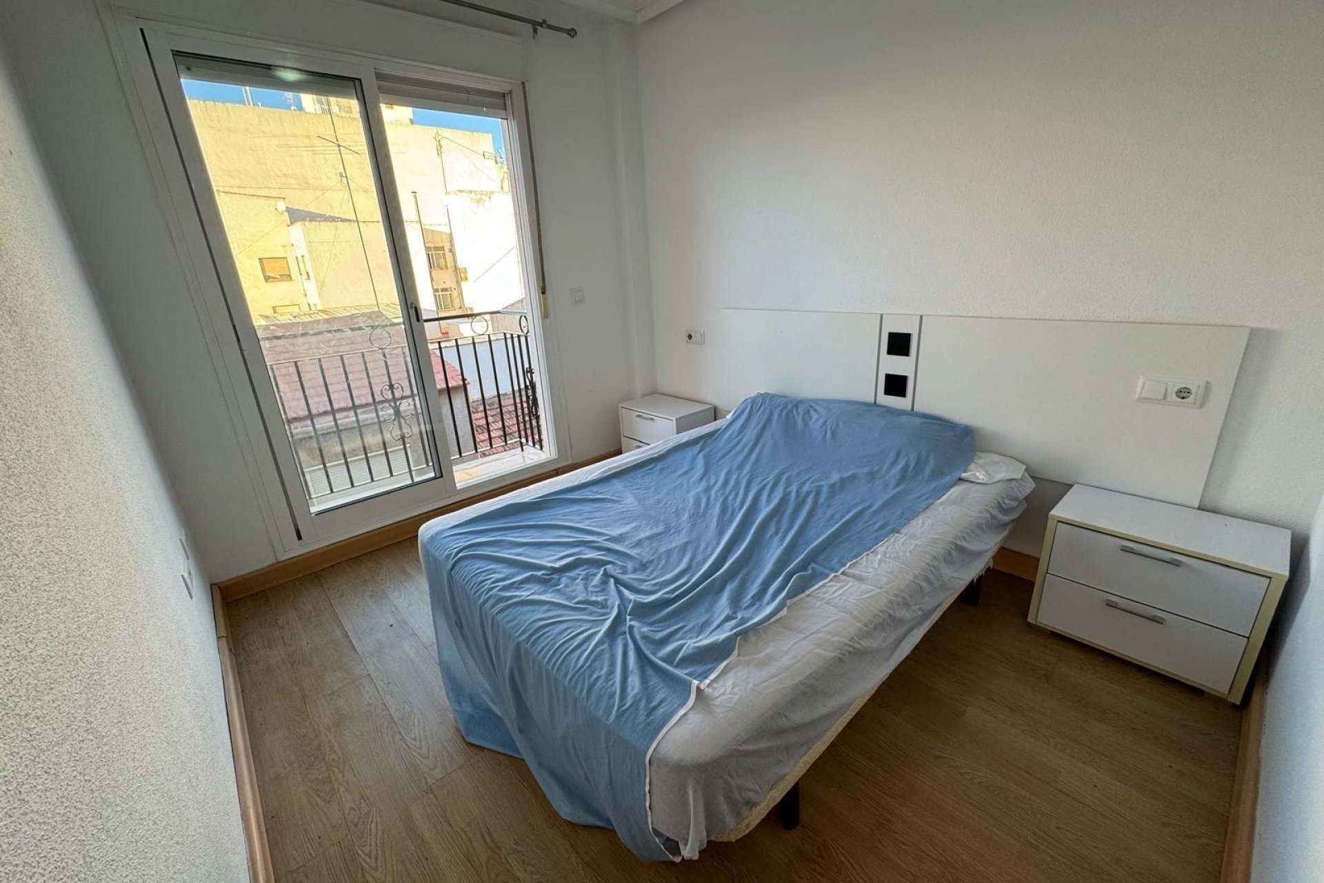 Wiederverkauf - Wohnung -
Torrevieja - torrevieja