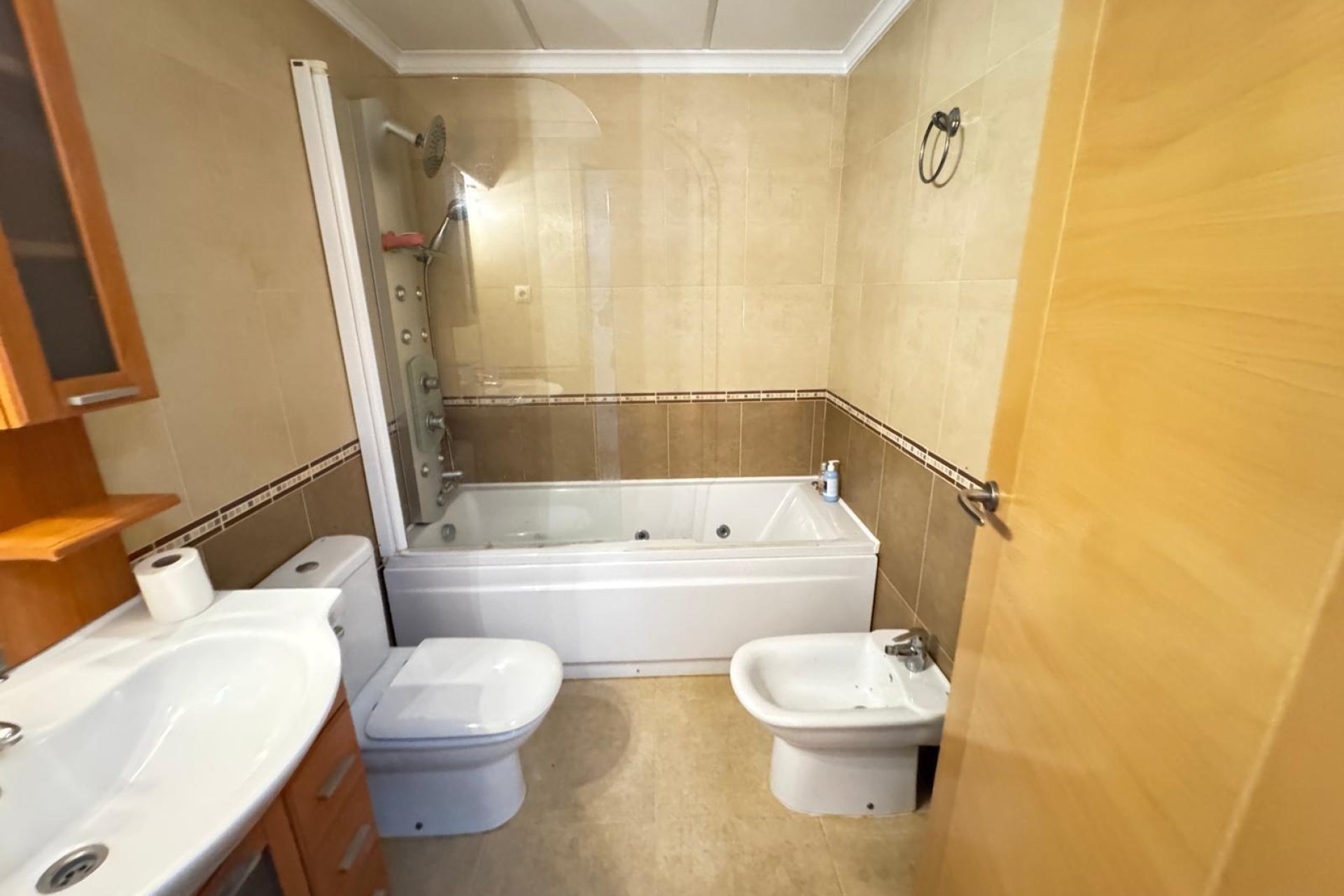 Wiederverkauf - Wohnung -
Torrevieja - torrevieja