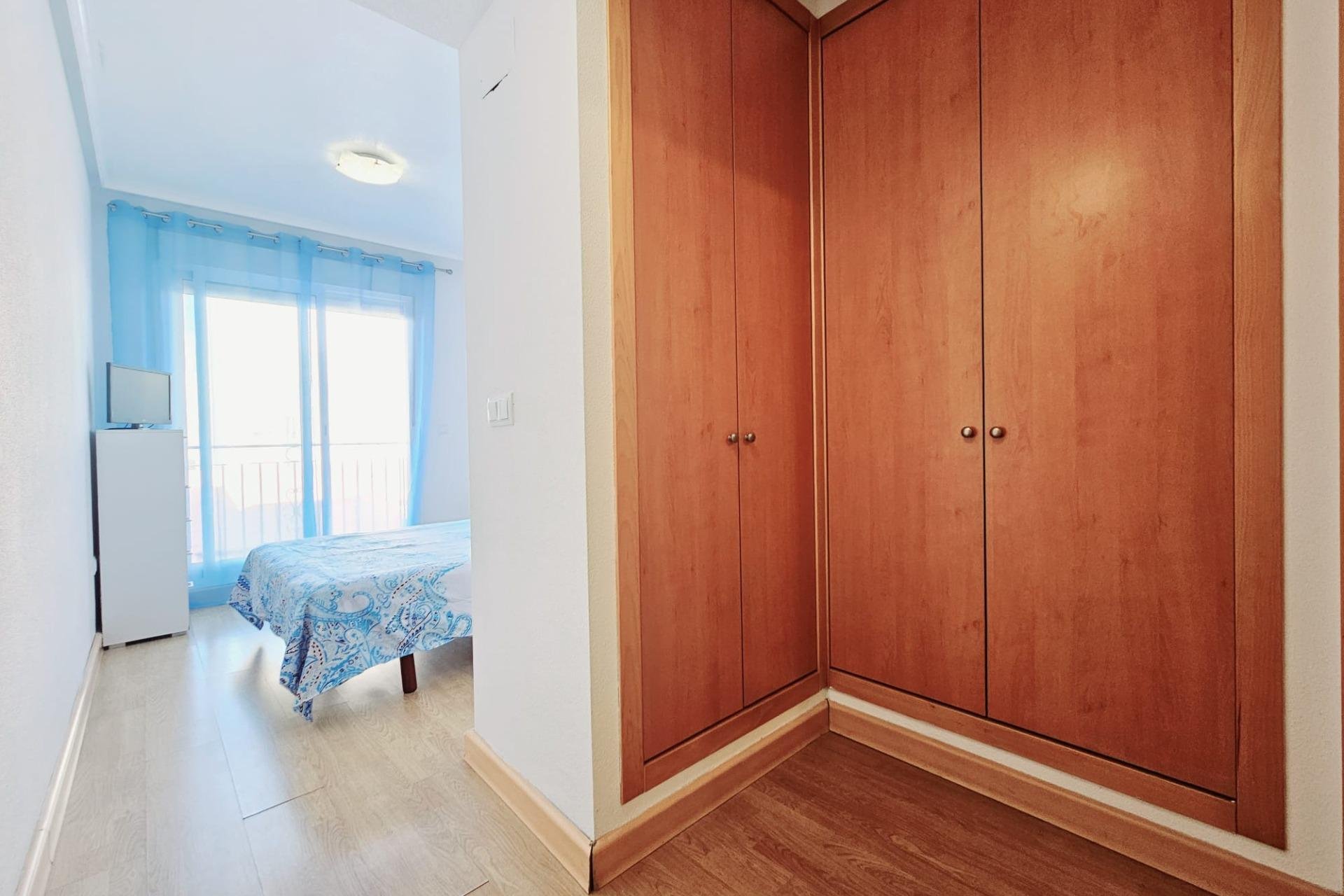 Wiederverkauf - Wohnung -
Torrevieja - torrevieja