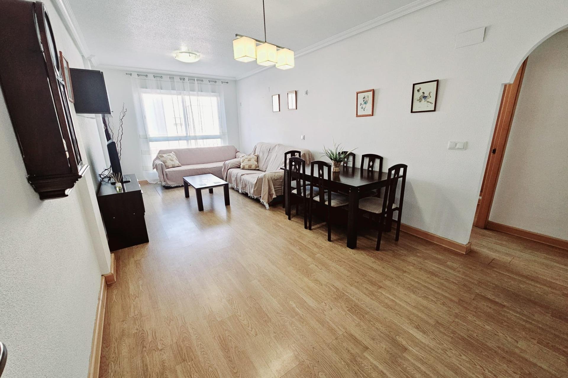 Wiederverkauf - Wohnung -
Torrevieja - torrevieja