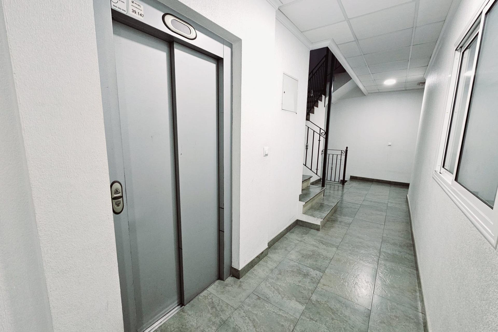 Wiederverkauf - Wohnung -
Torrevieja - torrevieja