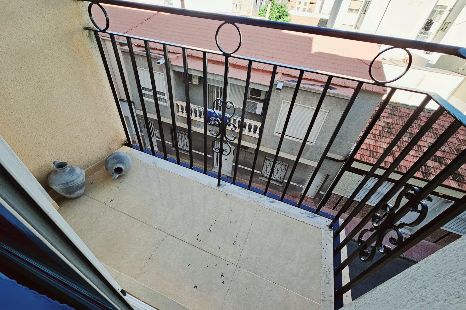 Wiederverkauf - Wohnung -
Torrevieja - torrevieja