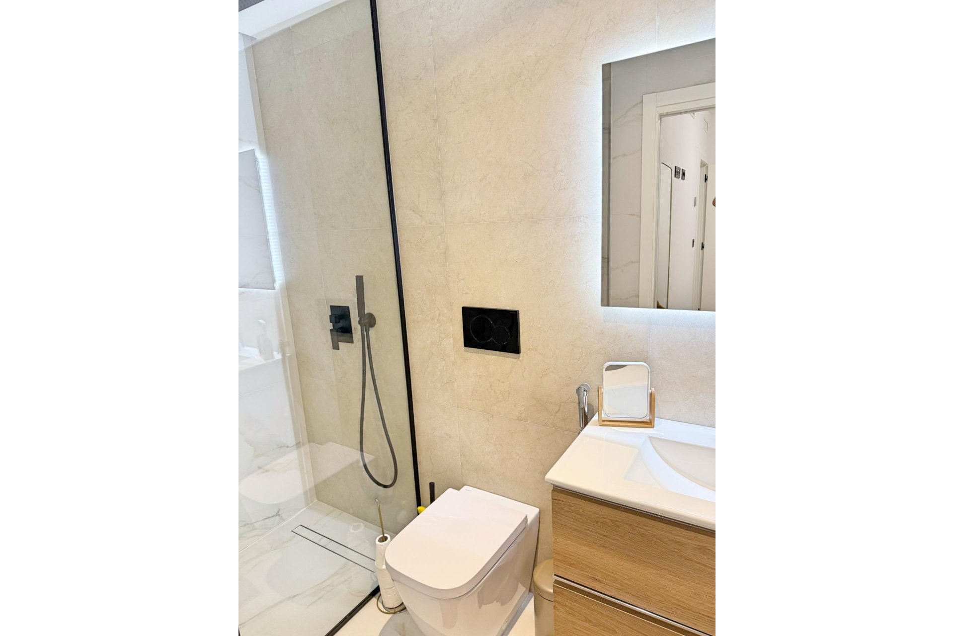 Wiederverkauf - Wohnung -
Torrevieja - torrevieja