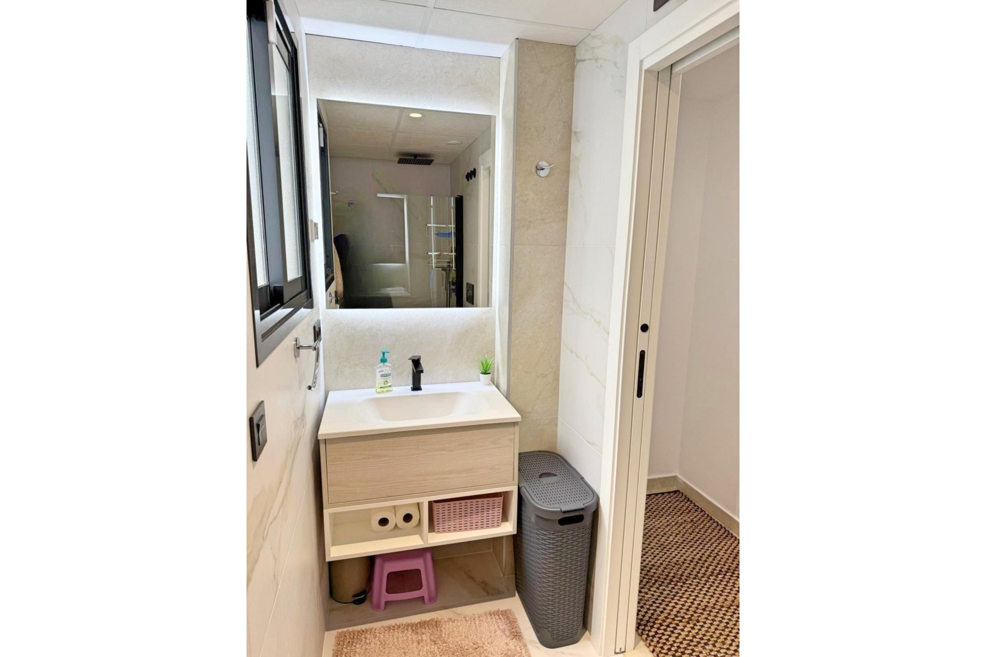 Wiederverkauf - Wohnung -
Torrevieja - torrevieja