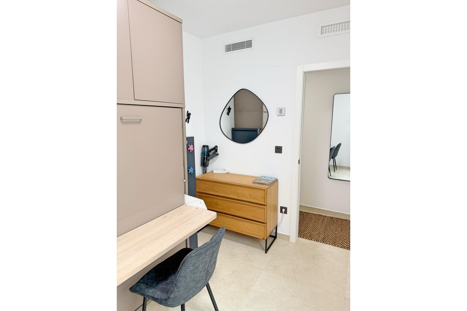 Wiederverkauf - Wohnung -
Torrevieja - torrevieja