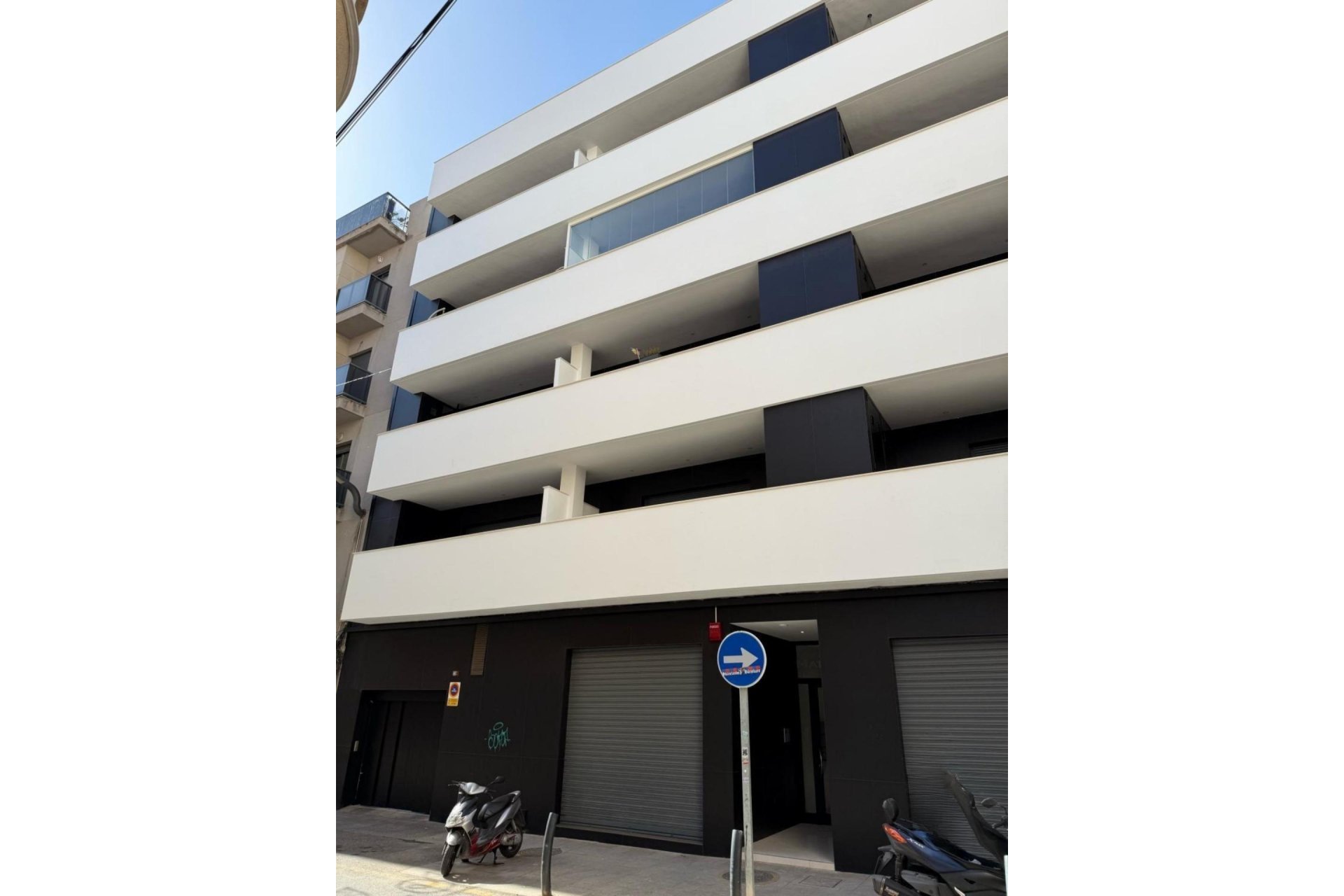 Wiederverkauf - Wohnung -
Torrevieja - torrevieja