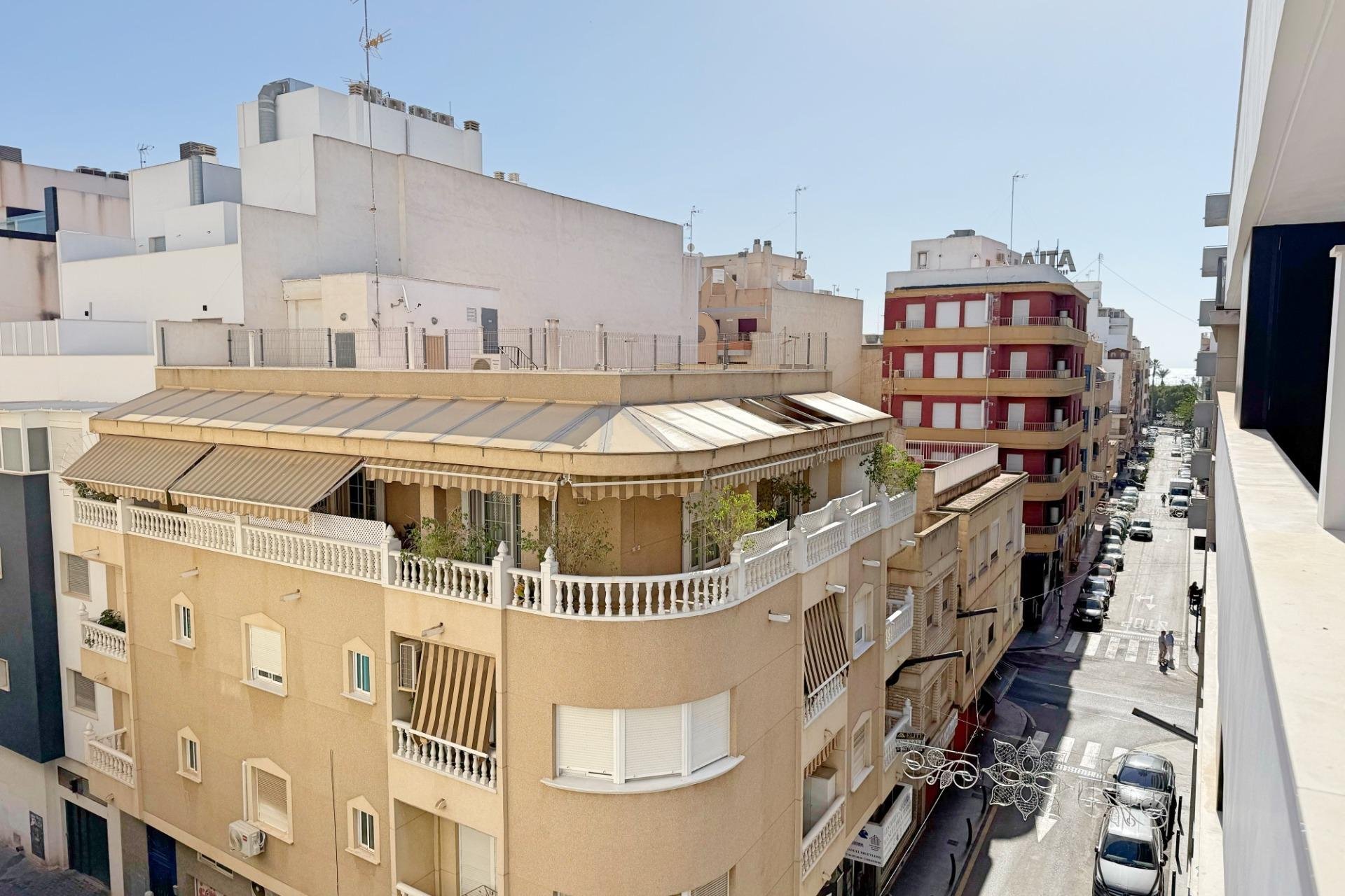 Wiederverkauf - Wohnung -
Torrevieja - torrevieja