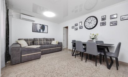 Wohnung - Wiederverkauf -
            Torrevieja - AM-01730