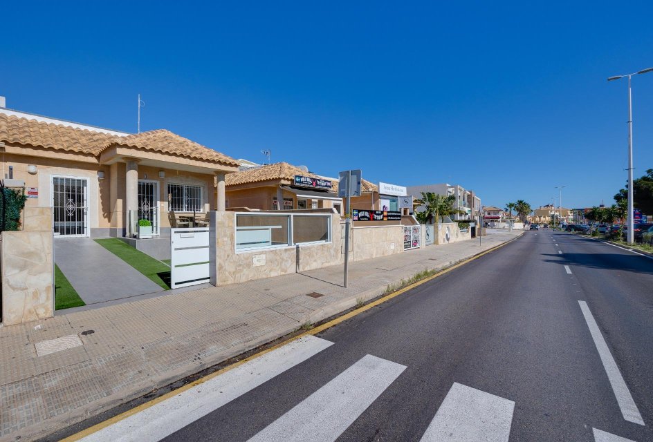 Wynajem długoterminowy - Kamienica -
Orihuela Costa - La Zenia