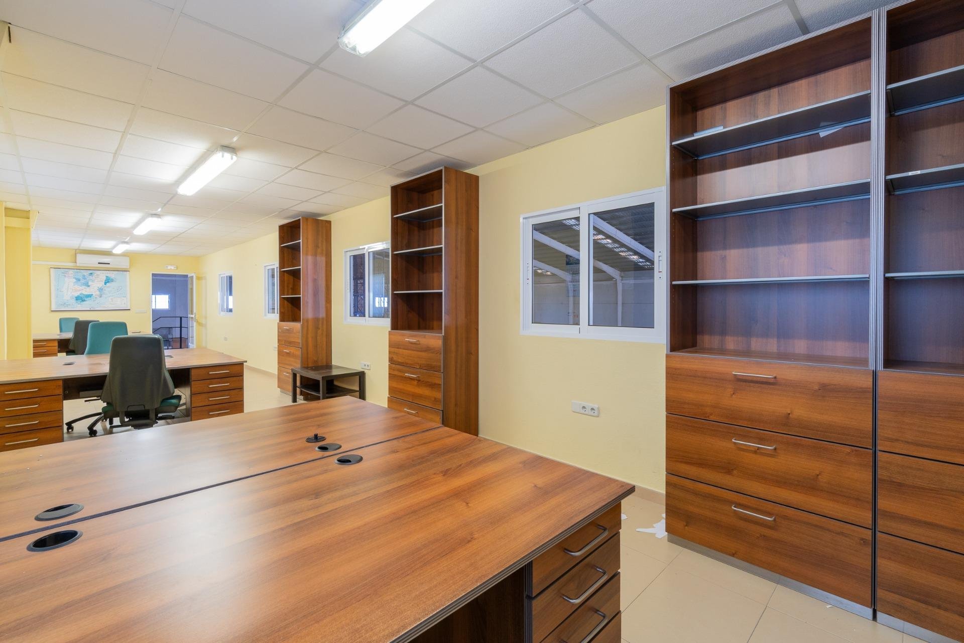 Wynajem długoterminowy - Nave industrial -
Pilar de la Horadada - Polígono industrial Cañada de Práez